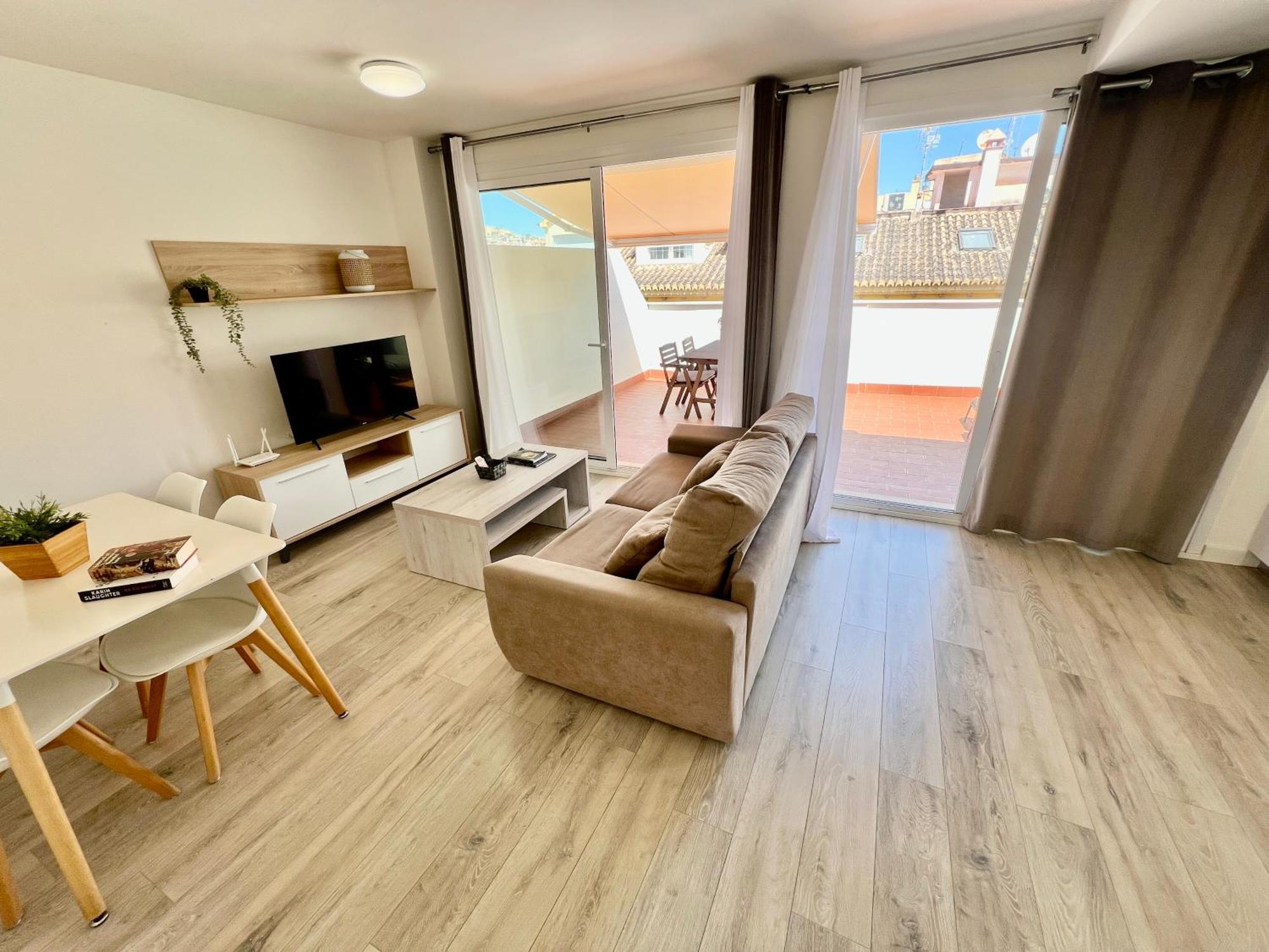 Apartamentos Rincon Del Mar Torre Del Mar Exterior photo